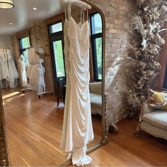 Nicole Miller Celine wedding gown - Picture 5 of 10